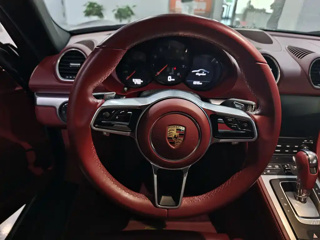 Porsche 718 2018 Cayman 2.0T купить на сайте DeffCars
