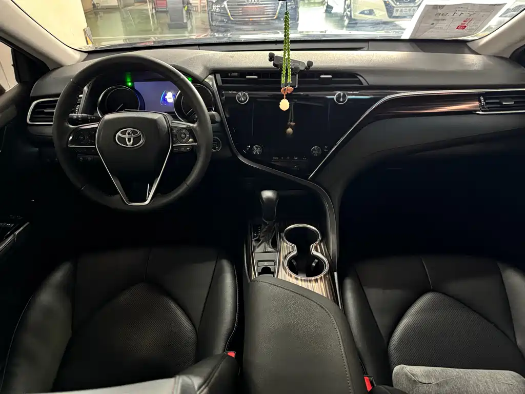 Camry 2019 2.0E Elite Edition National VI купить на сайте DeffCars