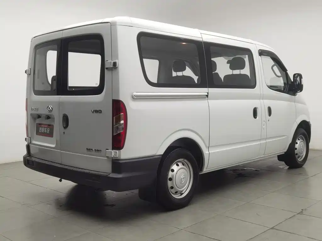Xintu V80 2019 2.5T classic AMT Ao Yuntong modified short-axle ultra-low roof 5/6 seats купить на сайте DeffCars