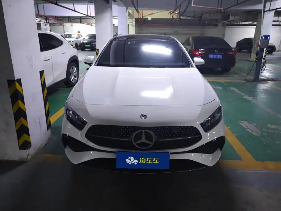 Mercedes-Benz A-Class 2024 A 200 L Fashion купить на сайте DeffCars