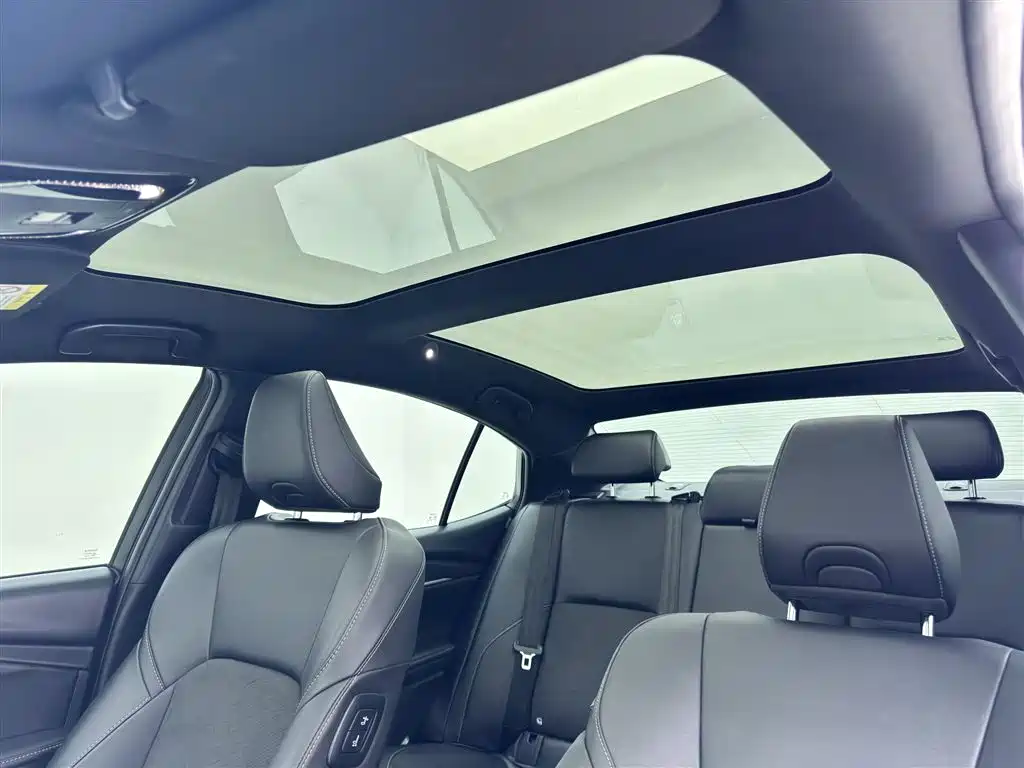Camry 2024 Dual Engine 2.0HXS Sports Plus Edition купить на сайте DeffCars