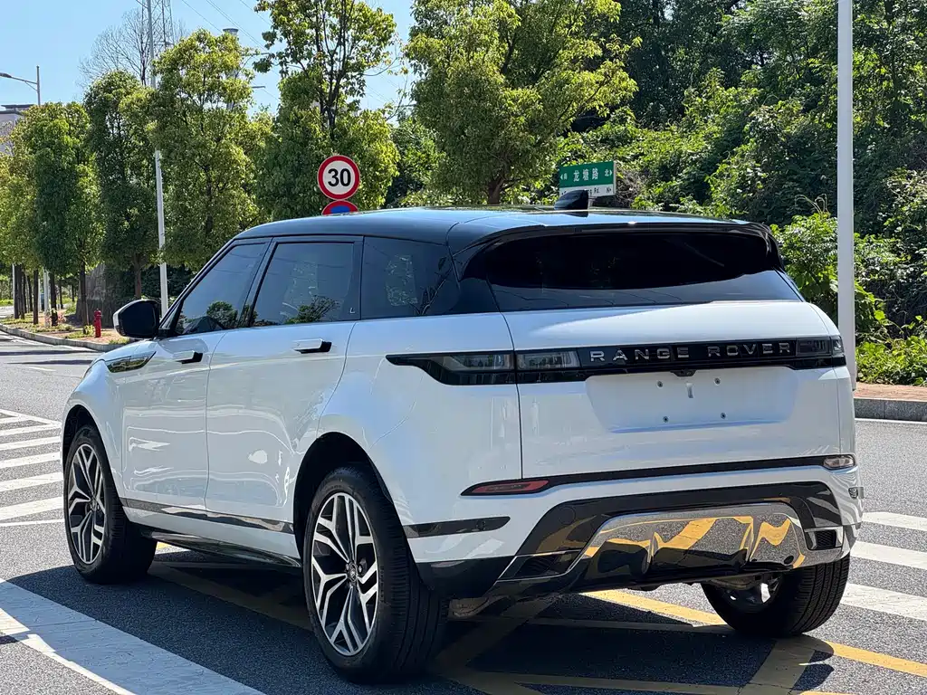 Range Rover Evoque 2023 Evoque L 249PS Deluxe Edition купить на сайте DeffCars