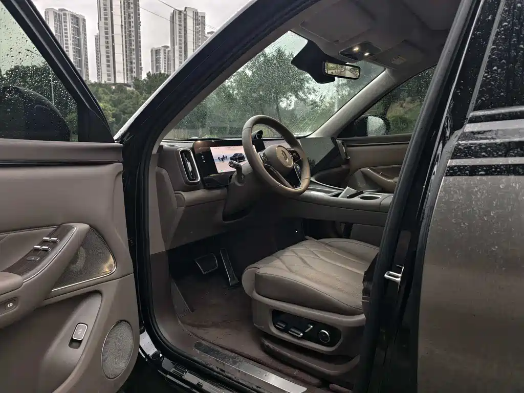 Wenjie M8 2025 pure electric Max+ six-seat long-range version купить на сайте DeffCars