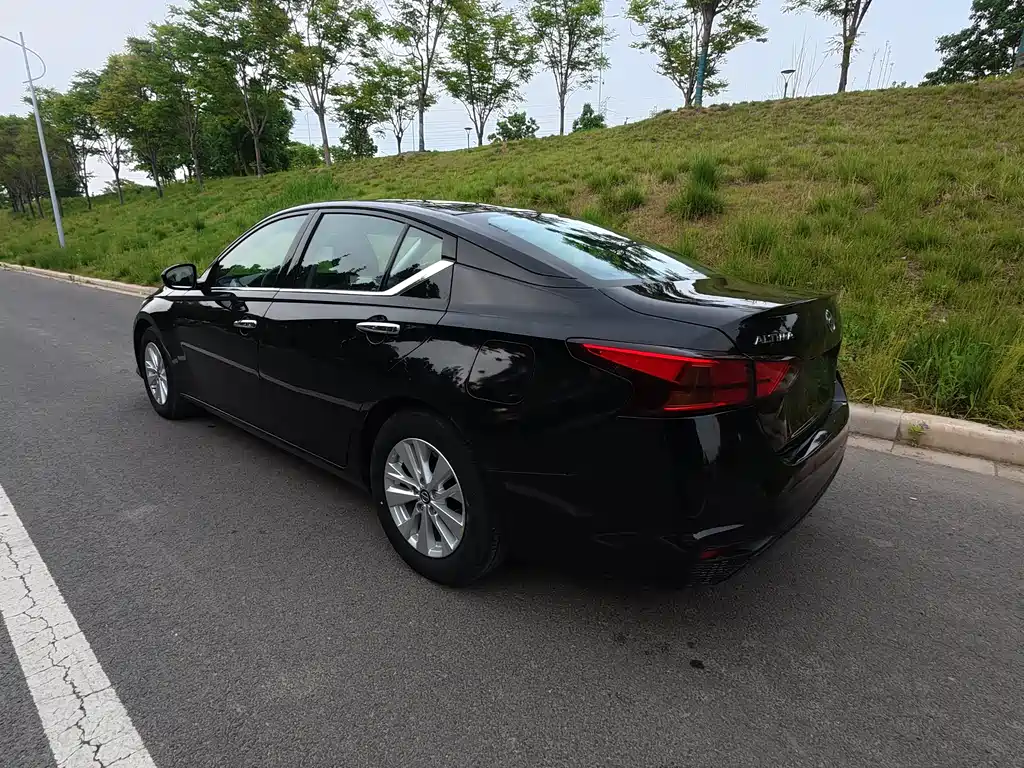 Teana 2021 2.0L XE Exclusive Edition купить на сайте DeffCars