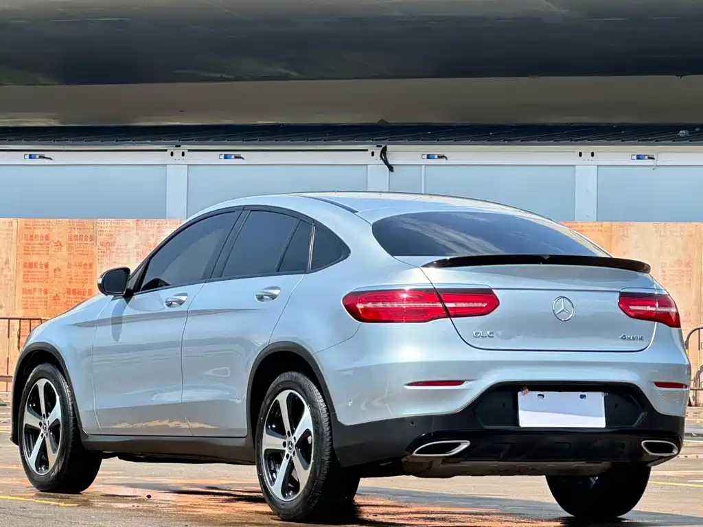 Mercedes-Benz GLC Coupe 2017 GLC 200 4MATIC Coupe SUV купить на сайте DeffCars