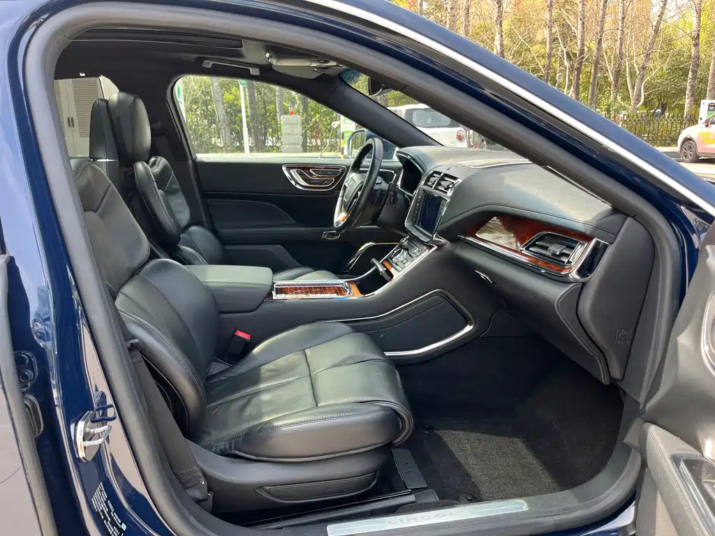 Lincoln Continental 2019 2.0T Two-wheel drive Premium Edition National VI купить на сайте DeffCars