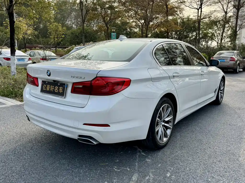 BMW 5 Series 2018 528Li Special Edition launched купить на сайте DeffCars