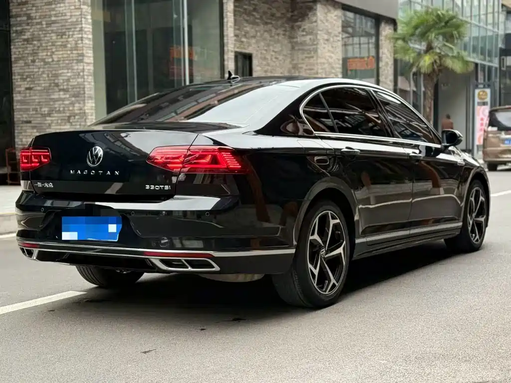 Magotan 2023 2 million commemorative edition 330TSI DSG luxury model купить на сайте DeffCars