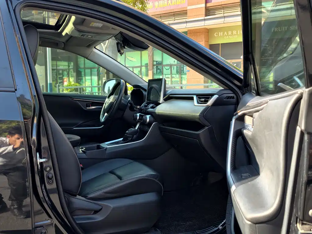 RAV4 Rongfang 2022 2.0L CVT two-wheel drive fashion Plus version купить на сайте DeffCars