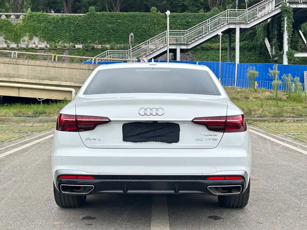 Audi A4L 2022 40 TFSI Fashionable and Dynamic купить на сайте DeffCars