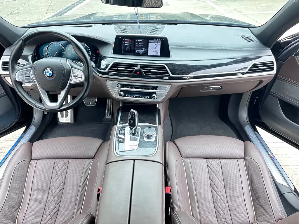 BMW 7 Series 2018 740Li Leading M Sports Package купить на сайте DeffCars
