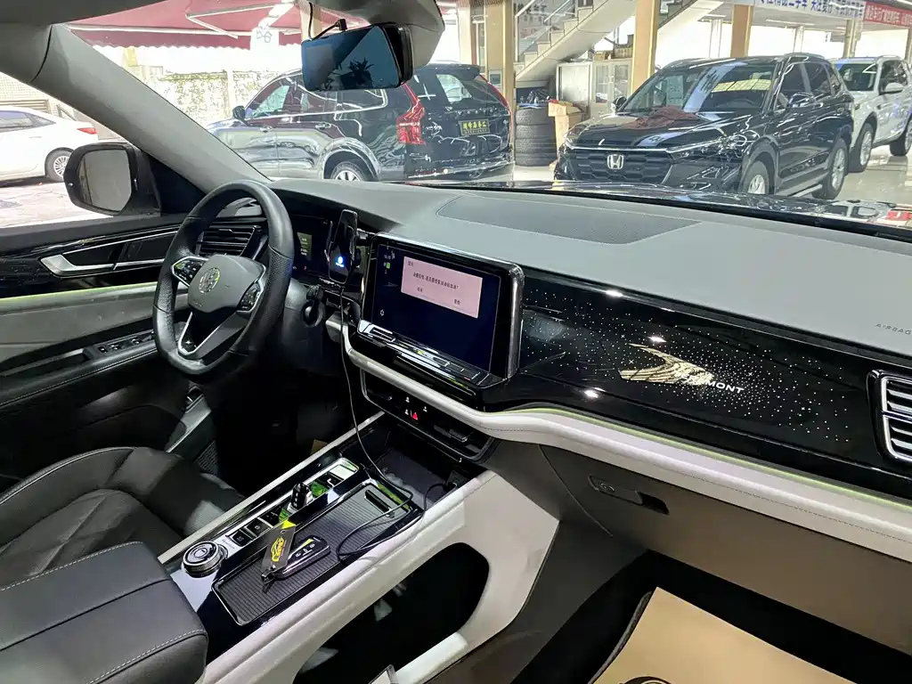 Touron 2024 380TSI four-wheel drive luxury version купить на сайте DeffCars