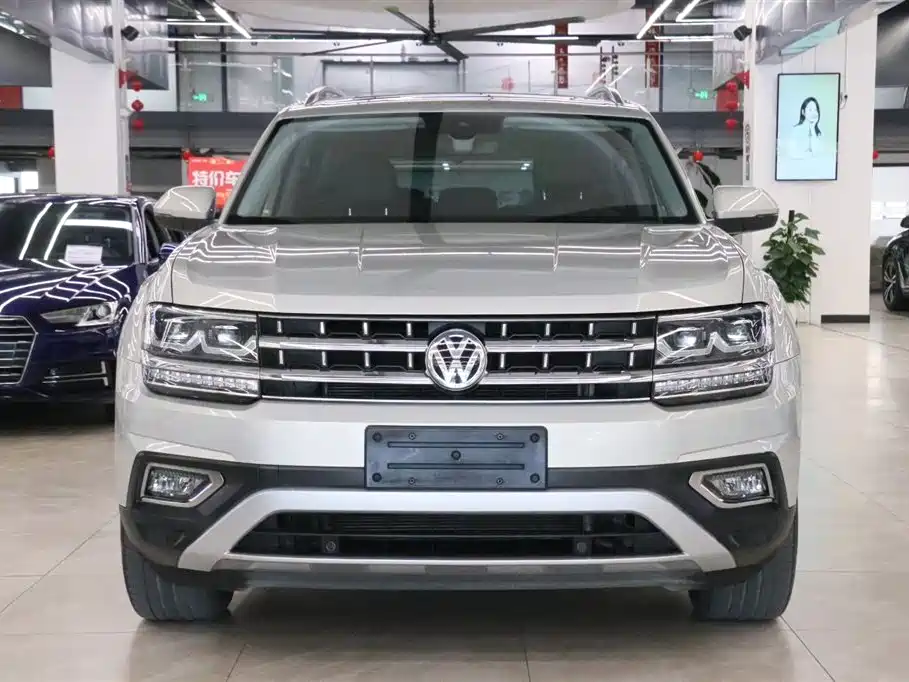 Touron 2017 380TSI four-wheel drive flagship version купить на сайте DeffCars