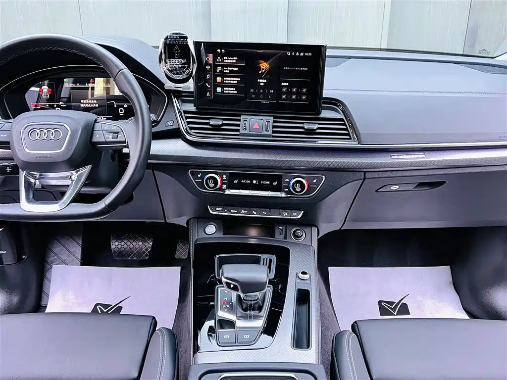 Audi Q5L 2022 40T luxury and dynamic model купить на сайте DeffCars