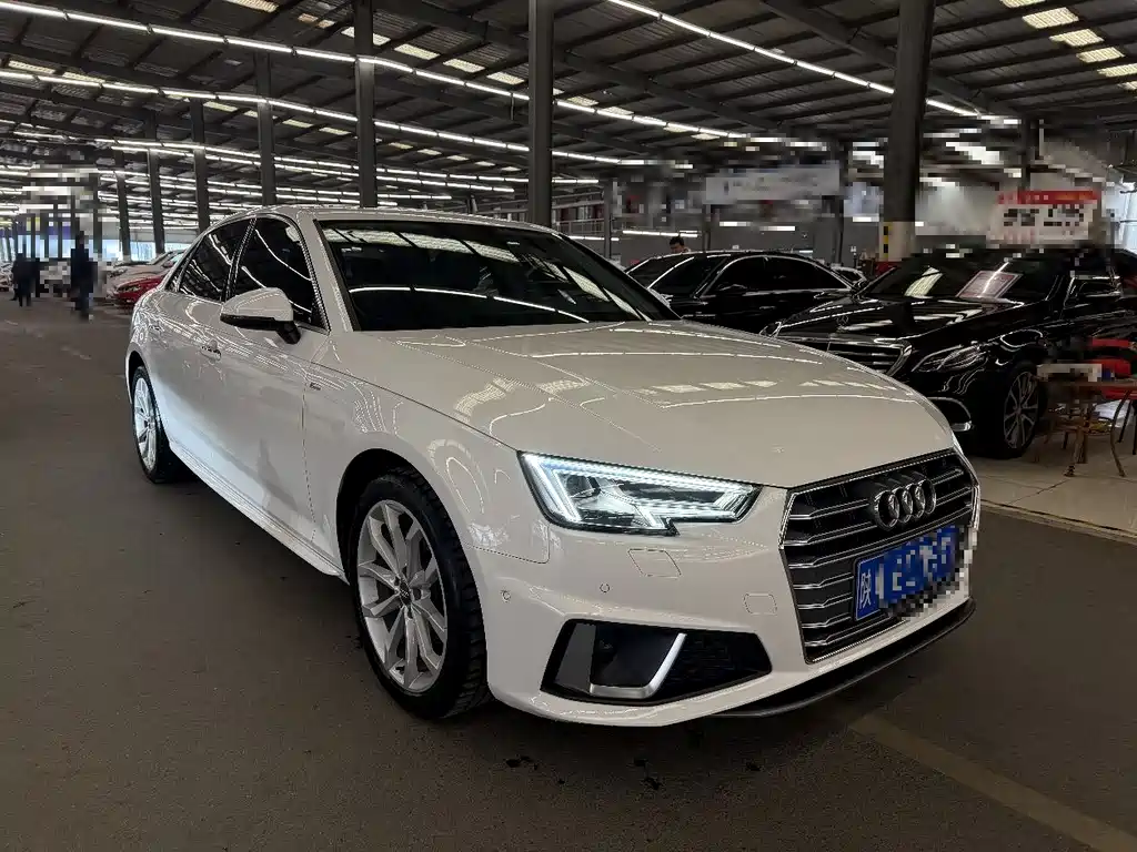 Audi A4L 2019 40 TFSI Fashion Type National VI купить на сайте DeffCars
