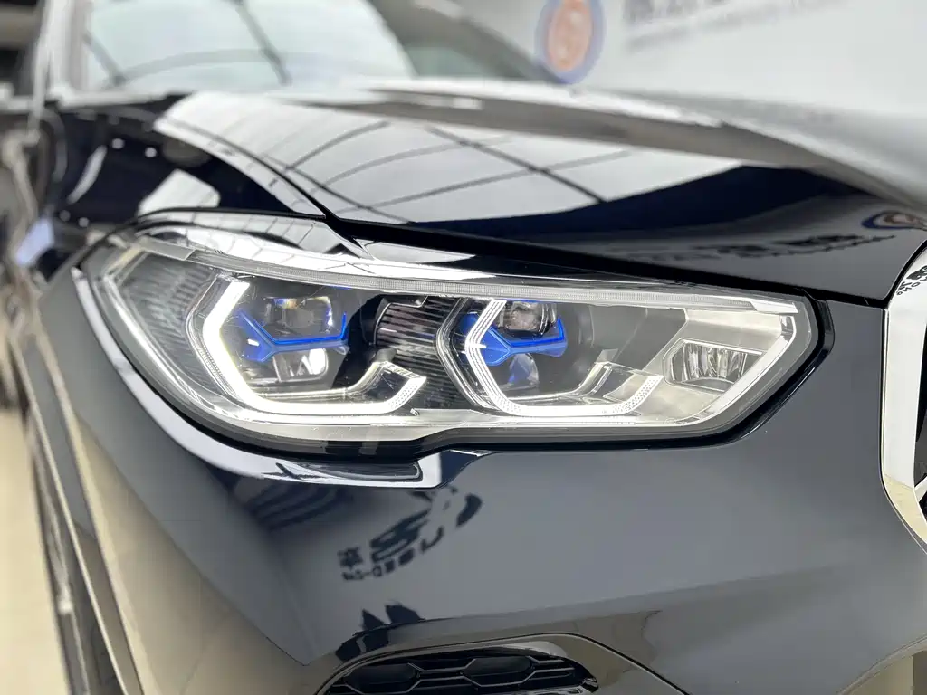 BMW X5 2022 xDrive 40Li M Sports Package купить на сайте DeffCars