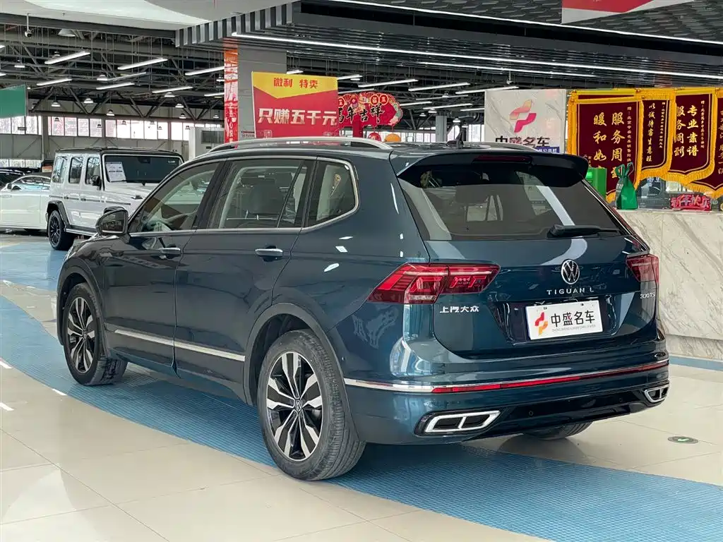 Tiguan L 2022 330TSI automatic two-wheel drive R-Line version купить на сайте DeffCars