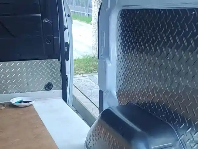 Transit 2023 2.0T diesel manual van short-axle low-roof 2/3 seats купить на сайте DeffCars
