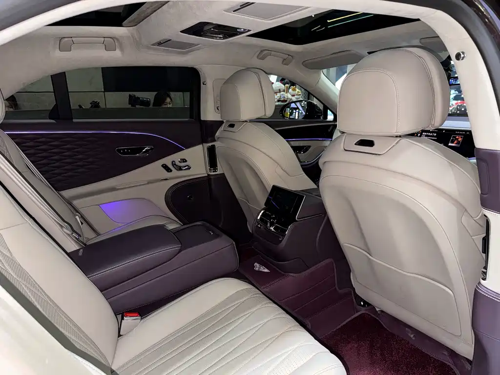 Flying Spur 2023 4.0T V8 Yadu Edition купить на сайте DeffCars