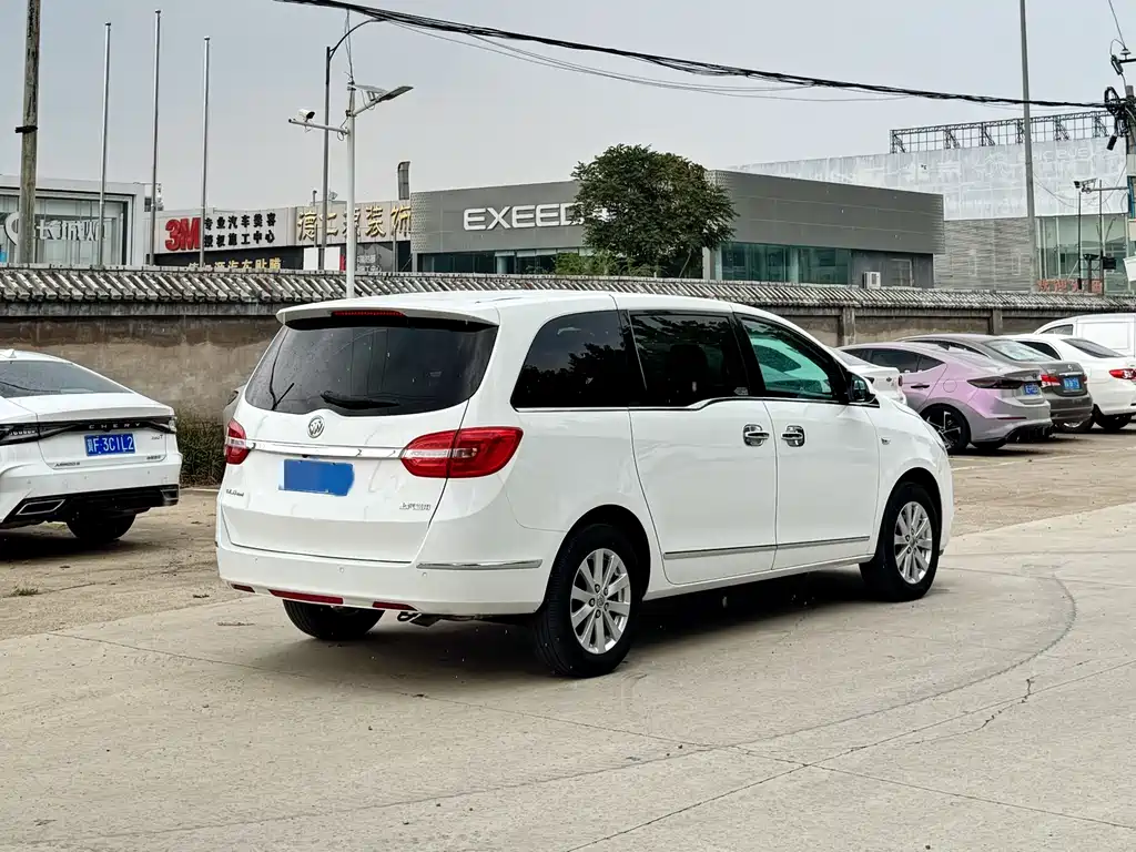 Buick GL8 2017 25S luxury model National V купить на сайте DeffCars