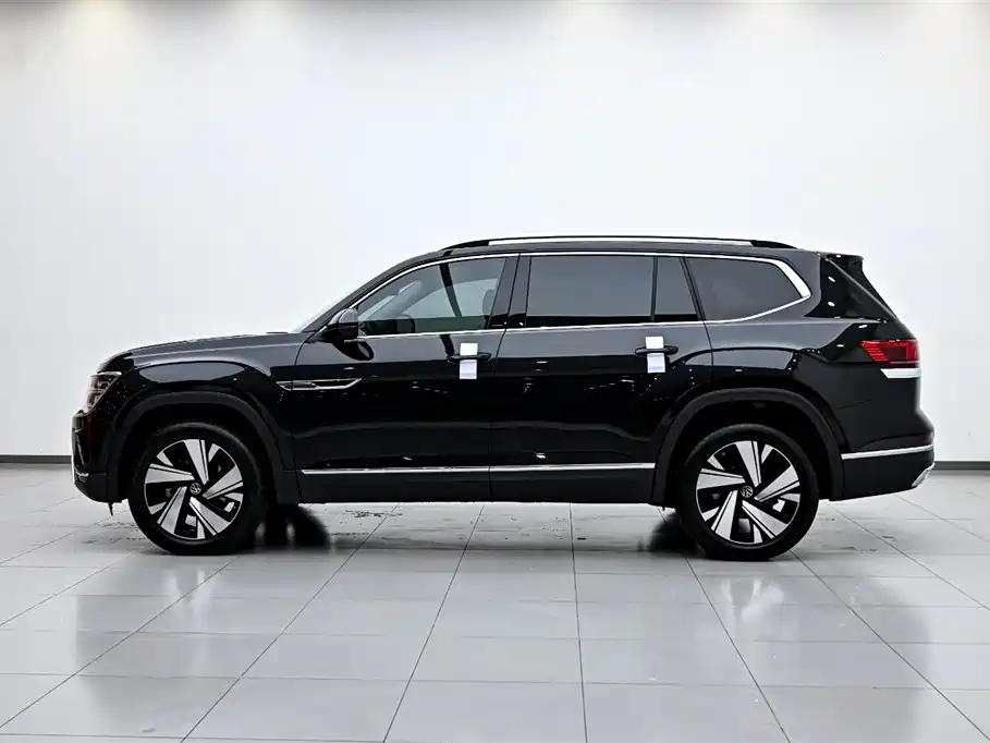 Touron 2024 380TSI four-wheel drive luxury version купить на сайте DeffCars