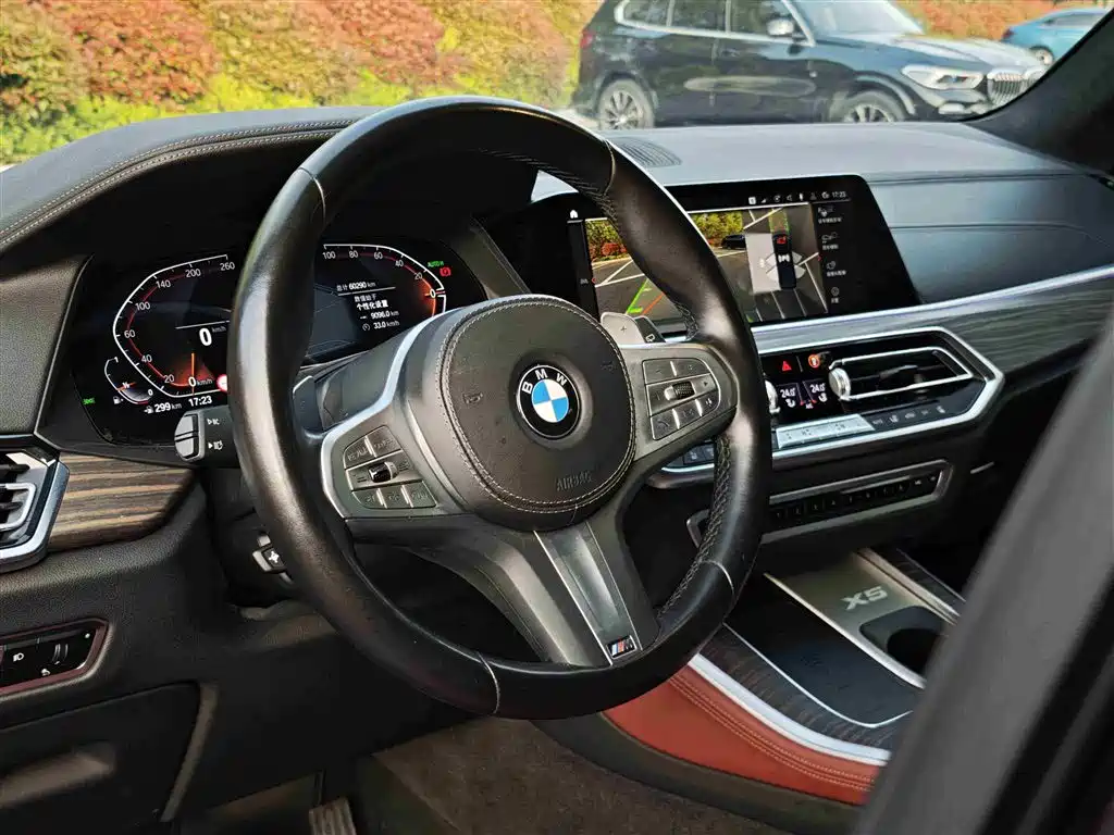 BMW X5 2022 facelift xDrive 40Li M sports package купить на сайте DeffCars