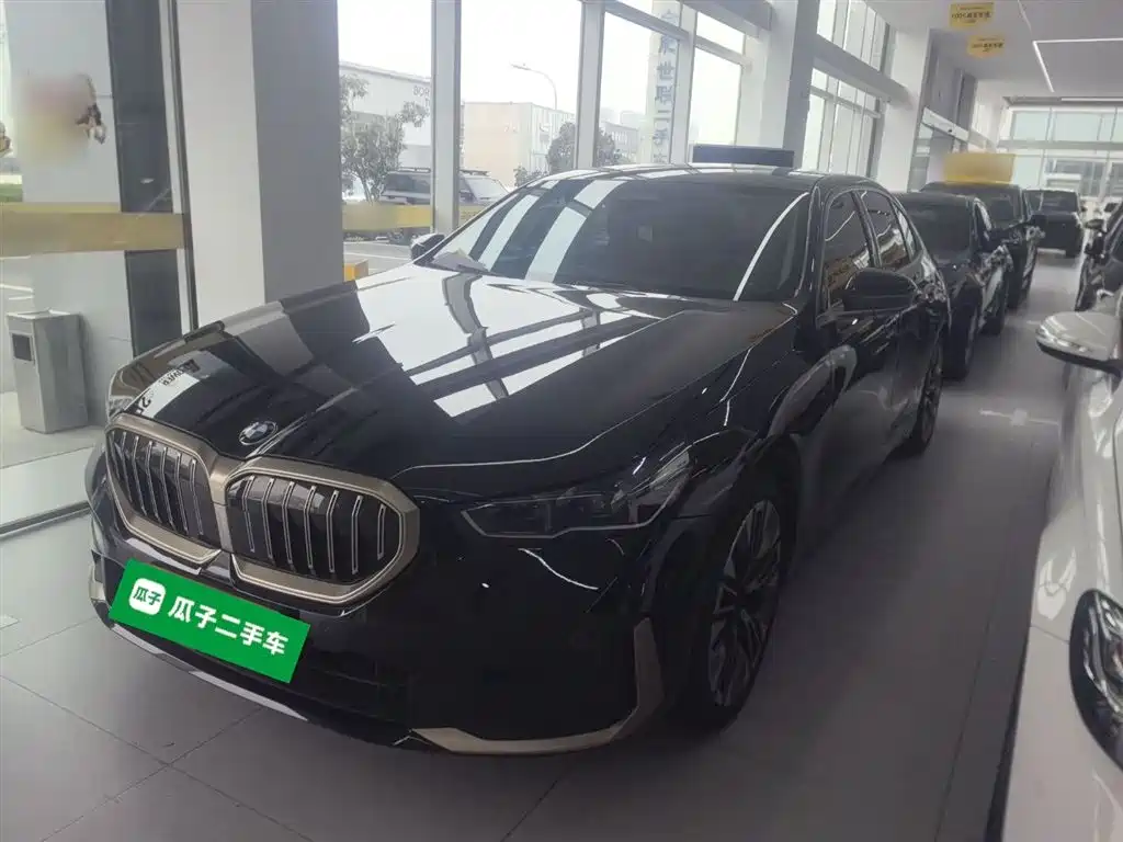 BMW 5 Series 2024 530Li Exclusive Luxury Package купить на сайте DeffCars