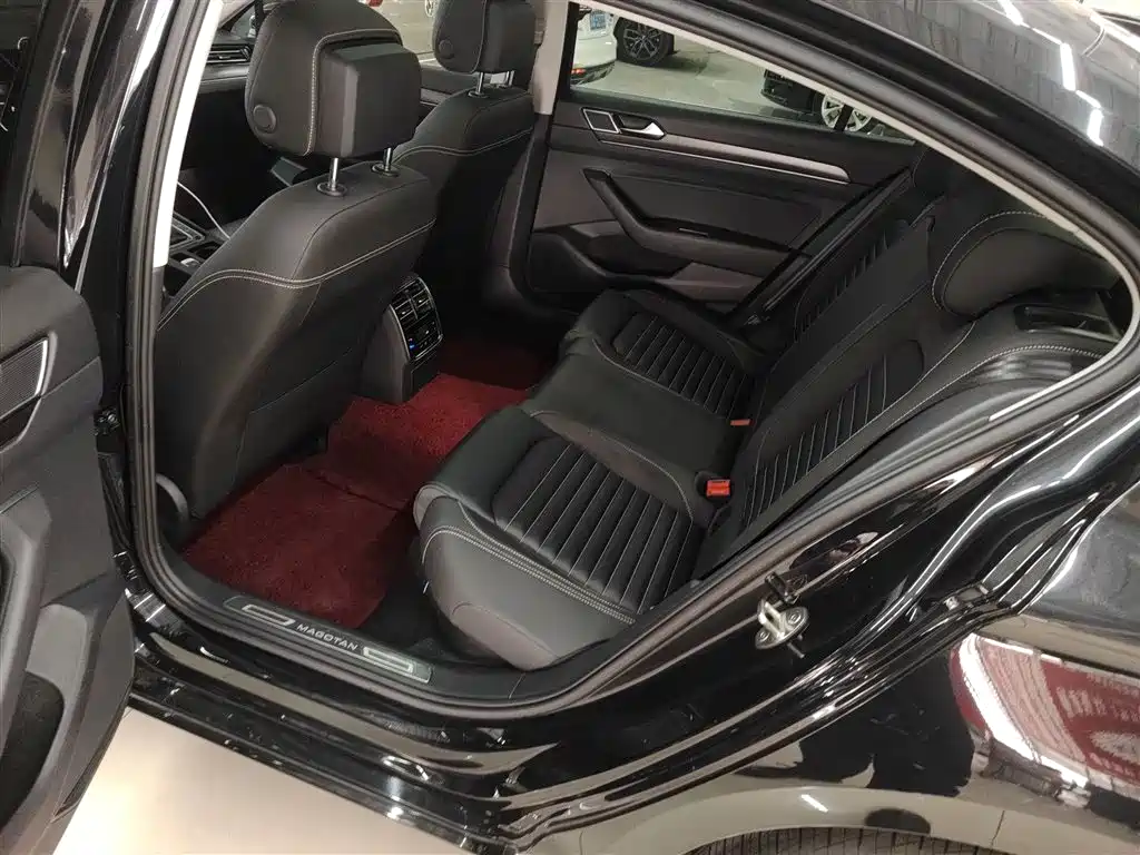 Magotan 2020 330TSI DSG leading model купить на сайте DeffCars