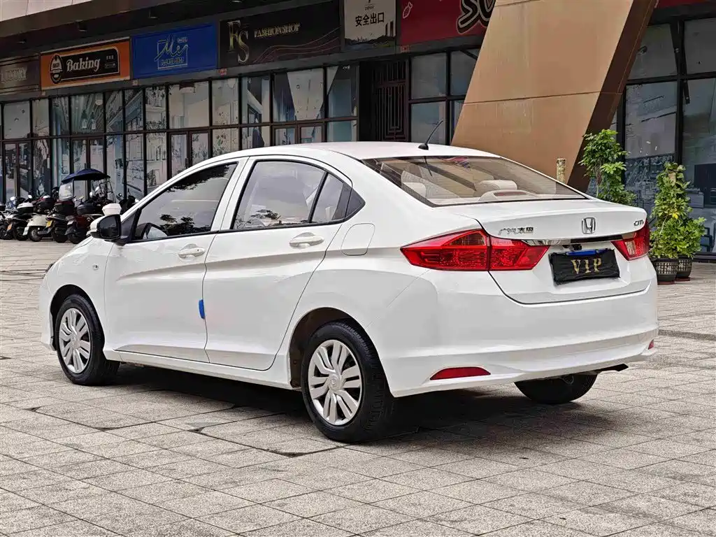 Fengfan 2019 1.5L CVT Comfort Edition купить на сайте DeffCars