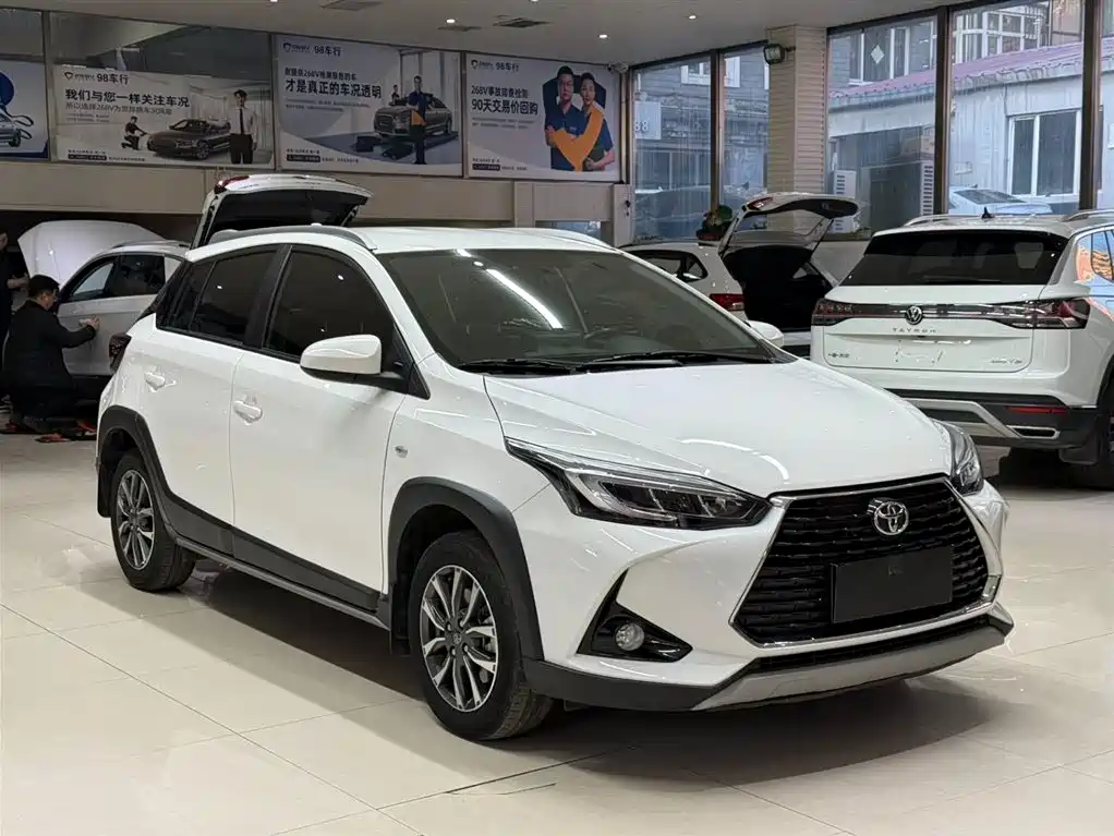 YARiS L Zhixuan 2022 Zhixuan X 1.5L CVT luxury PLUS version купить на сайте DeffCars