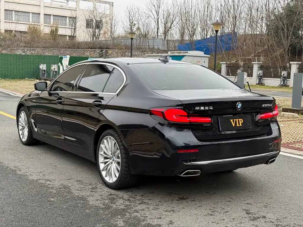 BMW 5 Series 2022 Facelift 2 530Li Exclusive Luxury Package купить на сайте DeffCars
