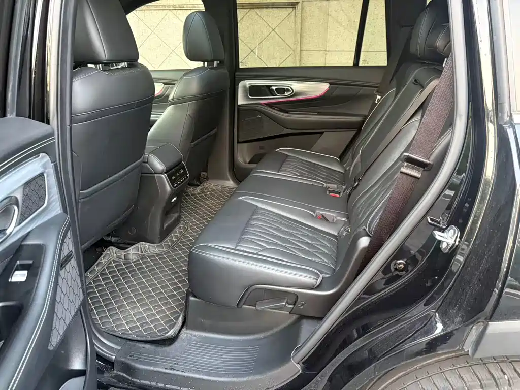 Trumpchi GS8 2022 Pilot Series 2.0TGDI 2WD Luxury Connected Edition (seven seats) купить на сайте DeffCars