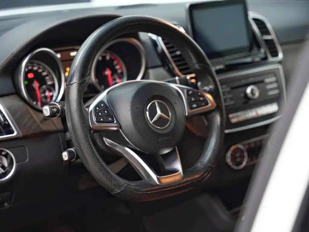 Mercedes-Benz GLE Coupe AMG 2017 AMG GLE 43 4MATIC Coupe SUV купить на сайте DeffCars