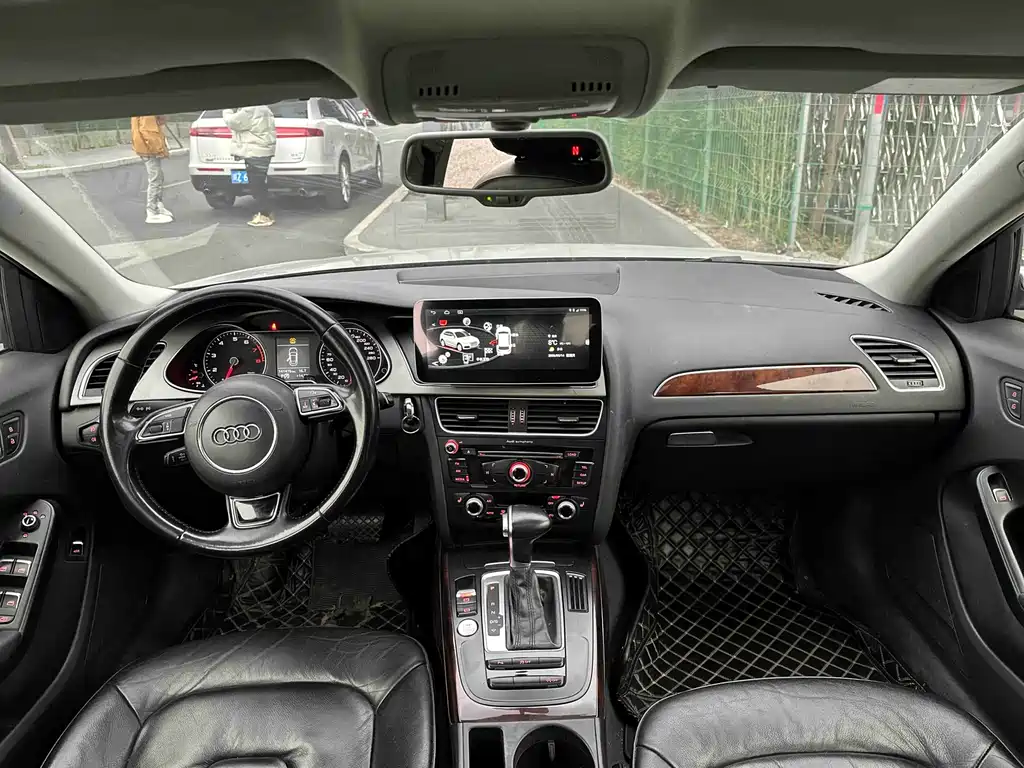 Audi A4L 2016 35 TFSI Collector's Edition S line Comfort купить на сайте DeffCars