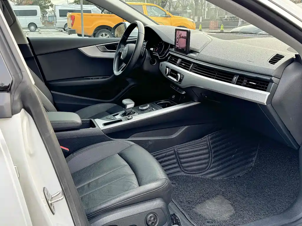 Audi A5 imported 2019 Sportback 40 TFSI fashionable model купить на сайте DeffCars