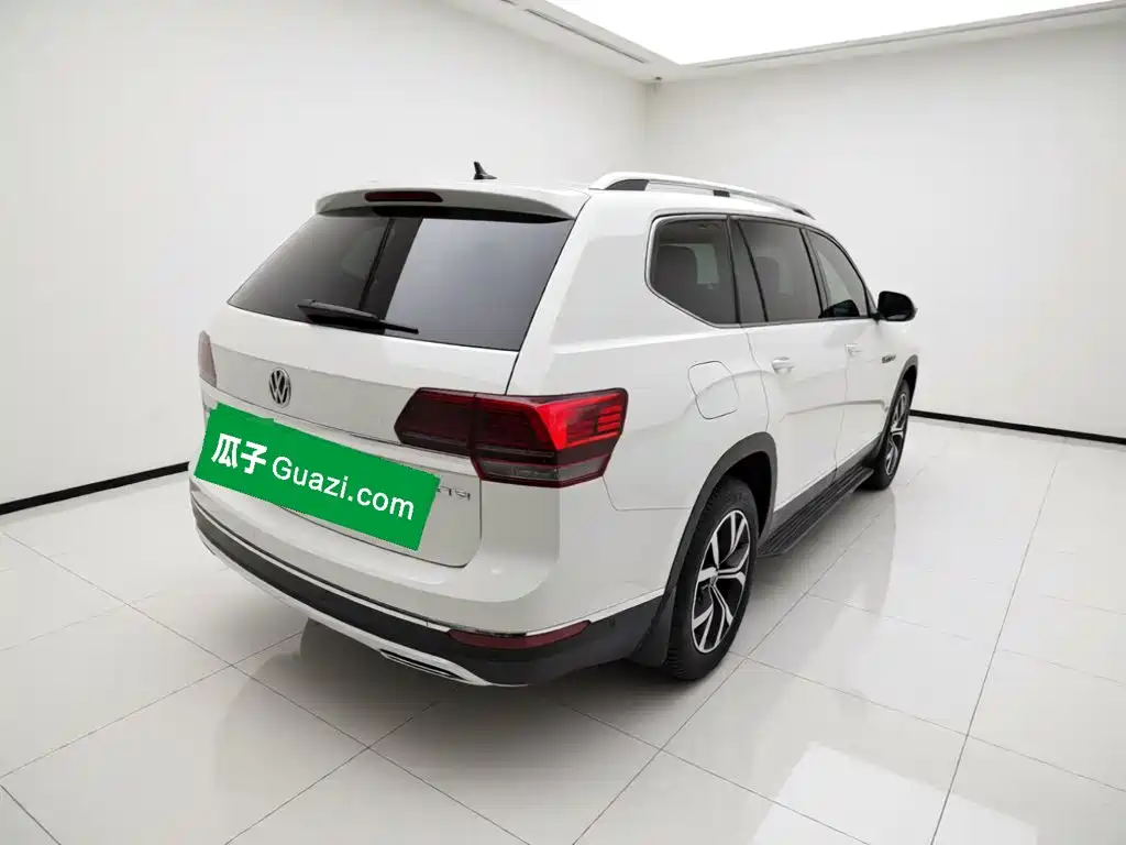 Touron 2017 380TSI four-wheel drive luxury version купить на сайте DeffCars