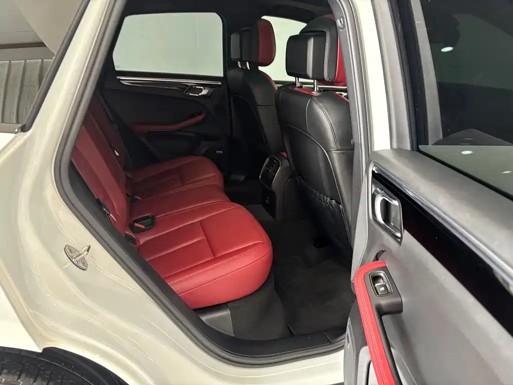 Macan 2022 Macan 2.0T купить на сайте DeffCars