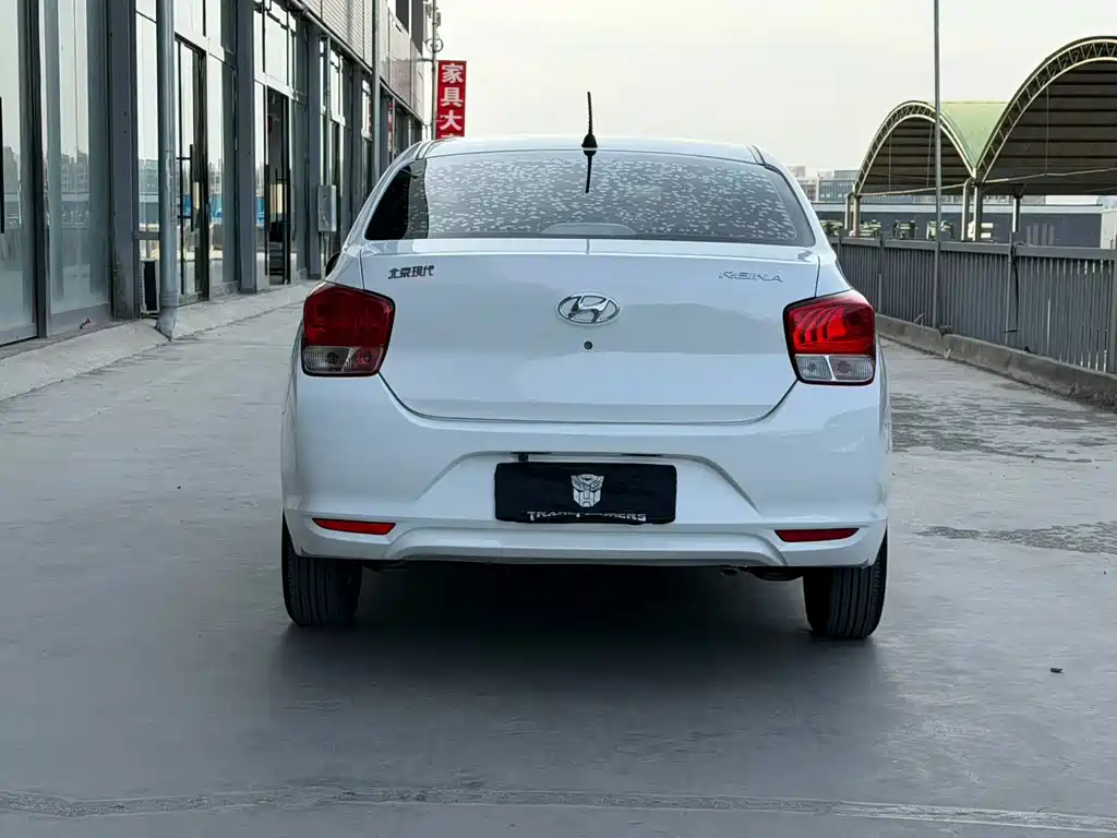 Rena 2017 1.4L Manual Glow Version National V купить на сайте DeffCars