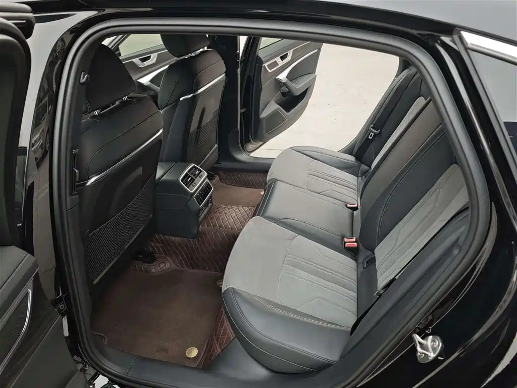 Audi A6L 2024 45 TFSI quattro premium dynamic model купить на сайте DeffCars