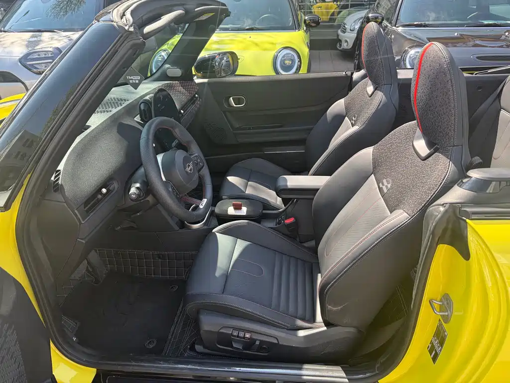 MINI 2025 2.0T COOPER S CABRIO racing driver купить на сайте DeffCars