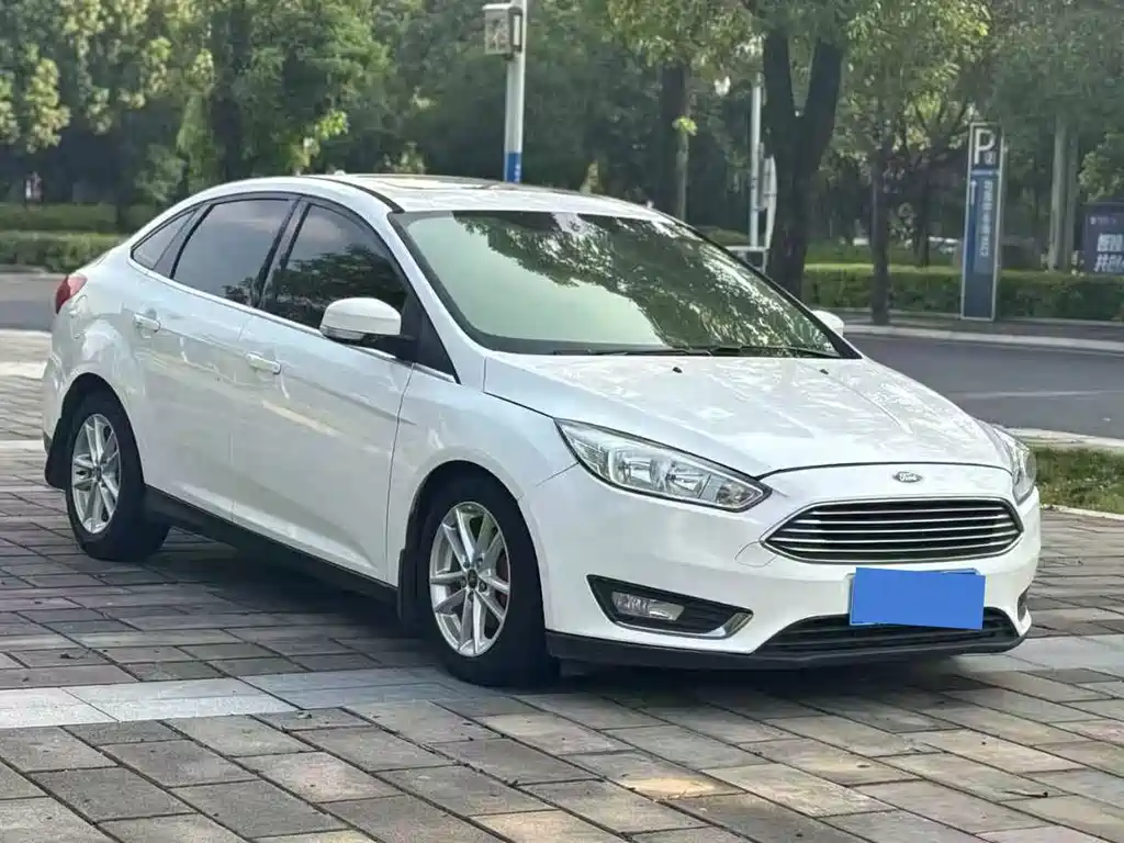 Focus 2017 Sedan EcoBoost 180 Automatic Elite купить на сайте DeffCars
