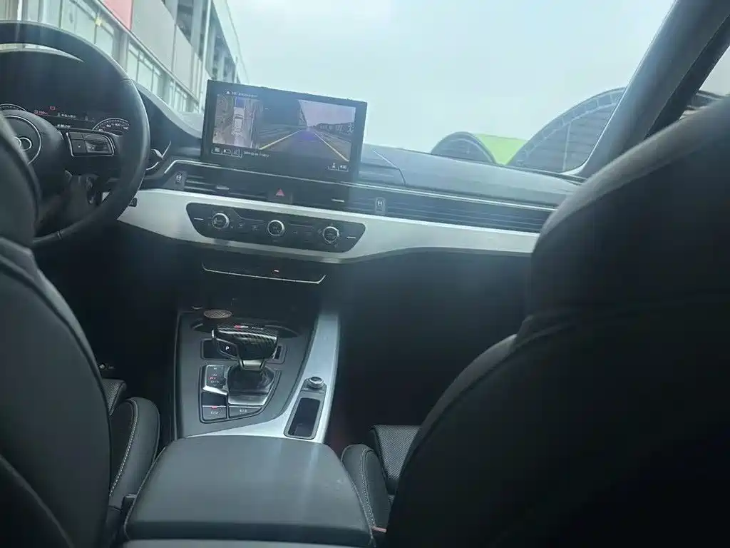 Audi A4L 2020 40 TFSI Fashionable and Dynamic купить на сайте DeffCars