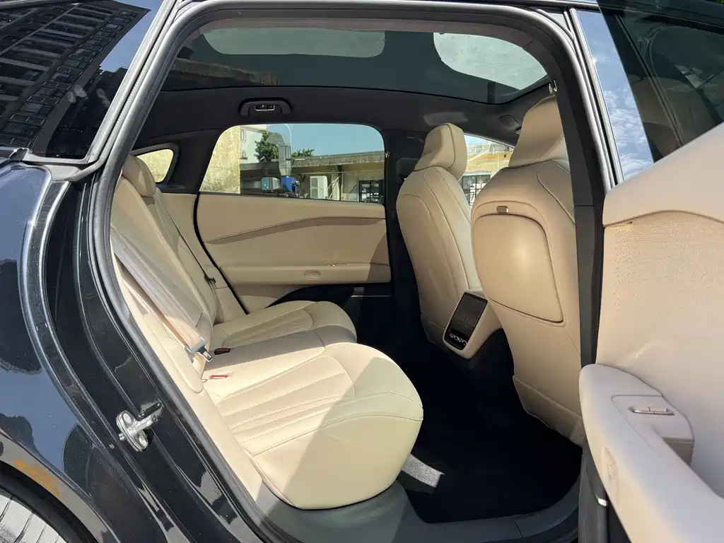 Xpeng P7+ 2024 Long Battery Life Max купить на сайте DeffCars