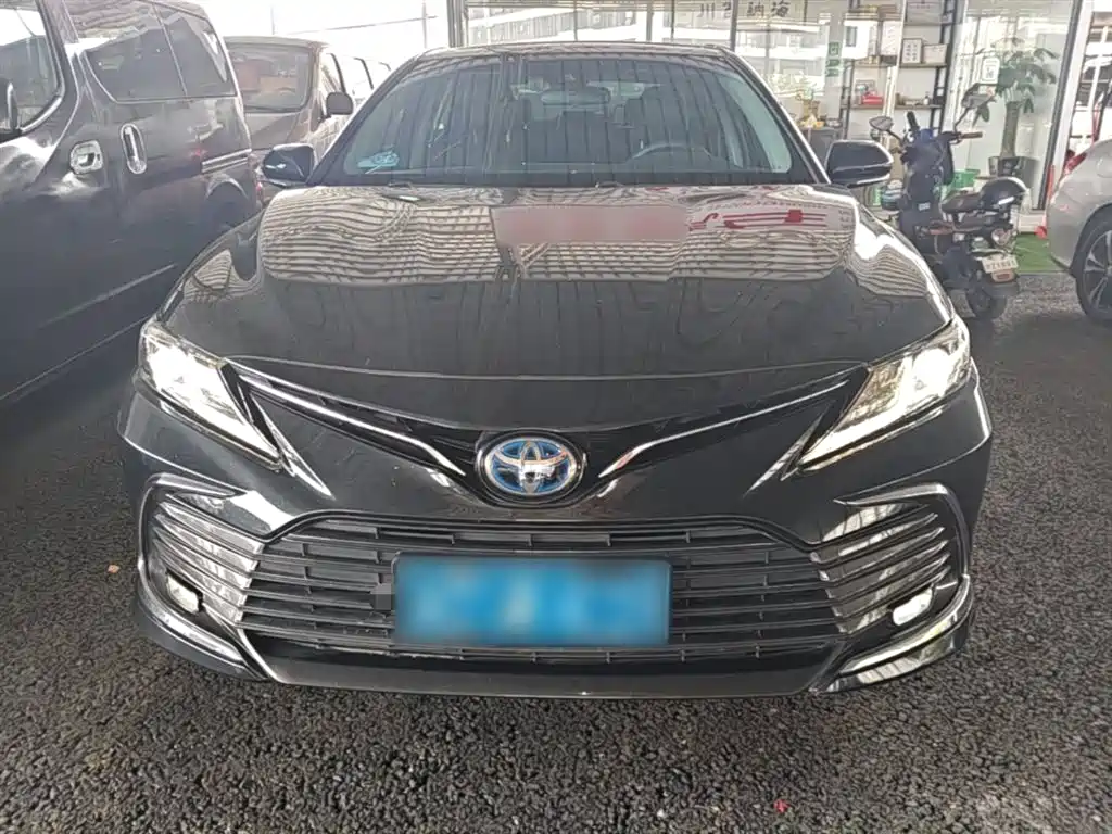Camry 2023 Dual Engine 2.5HGVP Leading Edition купить на сайте DeffCars