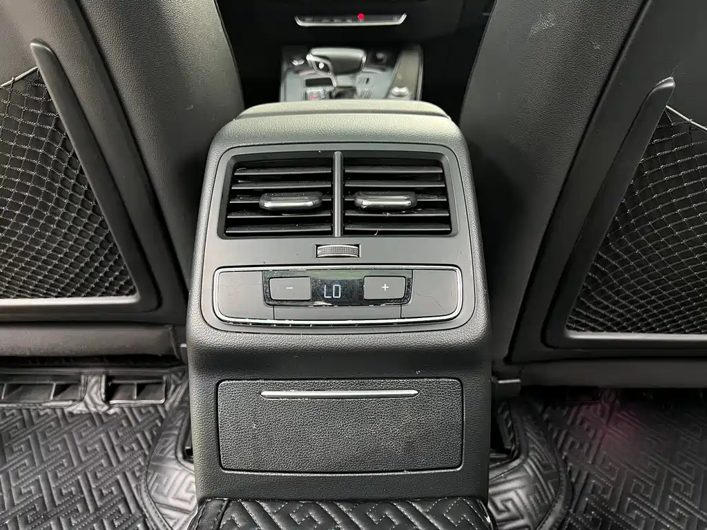 Audi A4L 2020 40 TFSI luxury and elegant model купить на сайте DeffCars