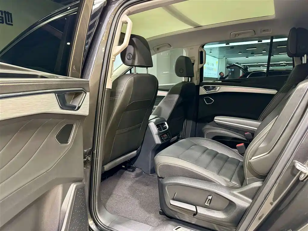 Lanjing 2022 380TSI four-wheel drive luxury Jiajing Edition Pro 6 seats купить на сайте DeffCars