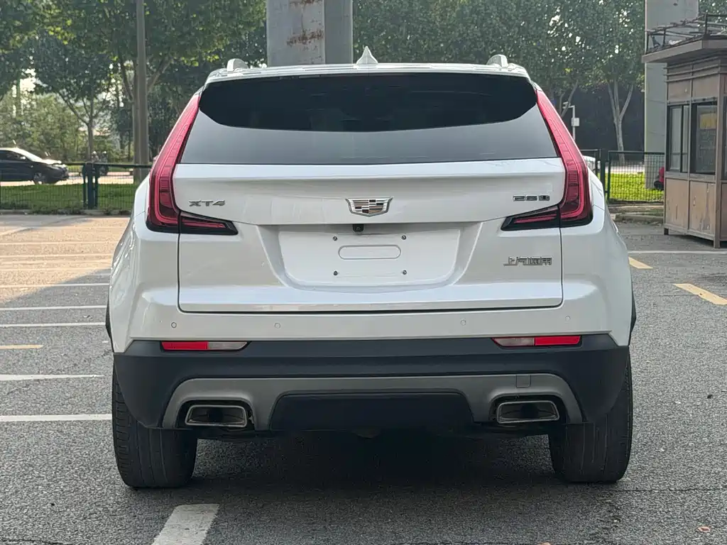 Cadillac XT4 2020 28T two-wheel drive leading model купить на сайте DeffCars