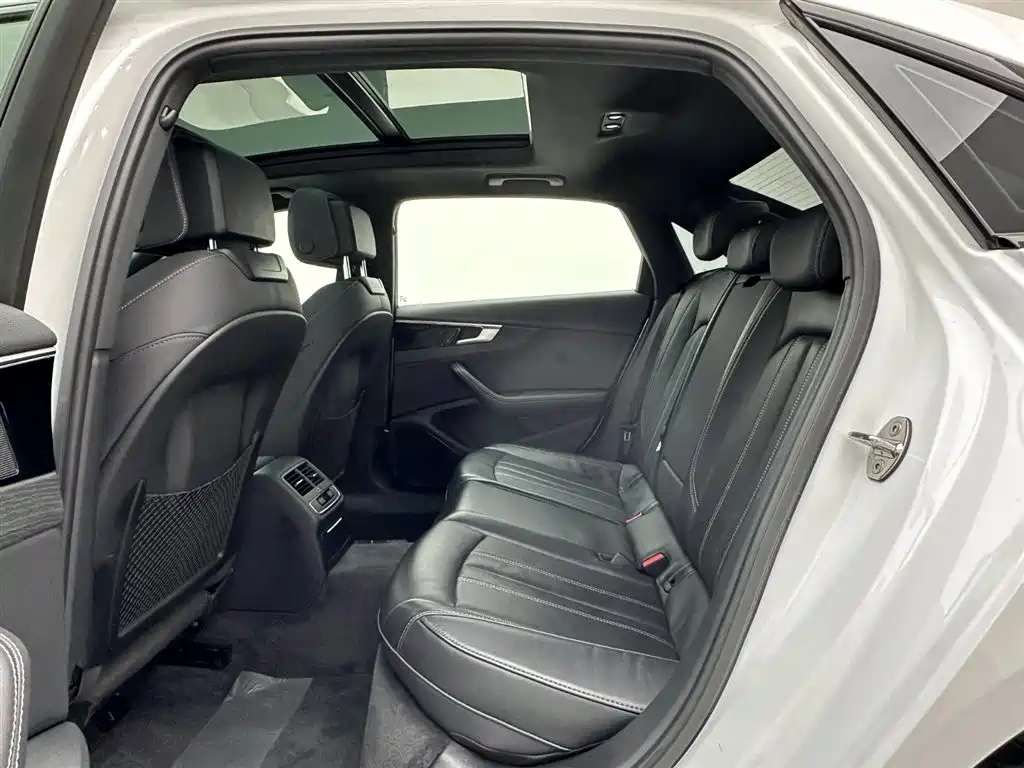 Audi A4L 2023 40 TFSI luxury and dynamic model купить на сайте DeffCars