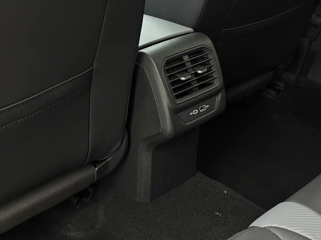 Lingdu 2022 Lingdu L 280TSI DSG Hot Edition купить на сайте DeffCars