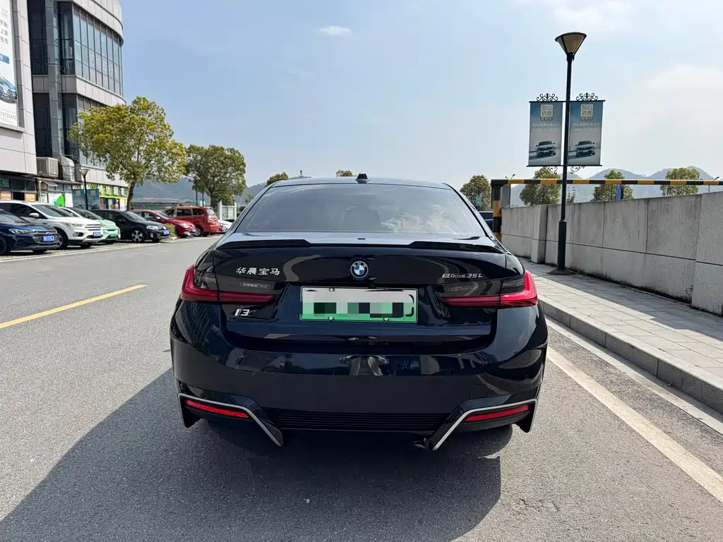 BMW i3 2022 eDrive 35 L купить на сайте DeffCars